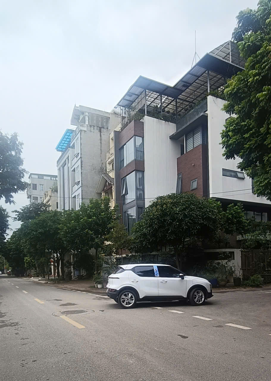 Hiếm – Đất ĐG Đức Diễn 144m2 – MT8m, Vỉa hè Container tránh, giá 39.8 tỷ