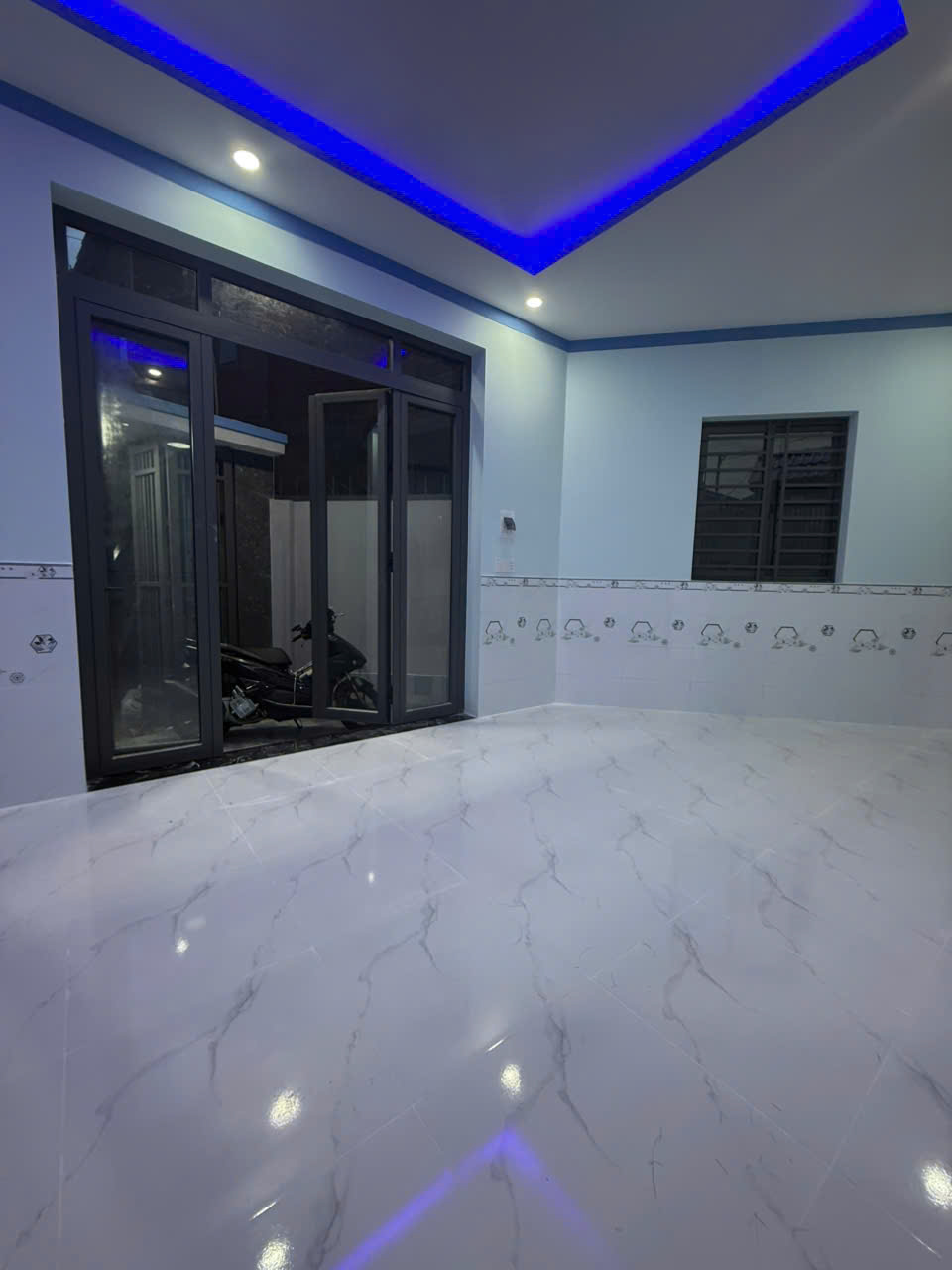 Bán nhà ĐẸP 2 Tầng P.Biên Hòa,SHR đường xe hơi,gần CA phường,giá rẻ