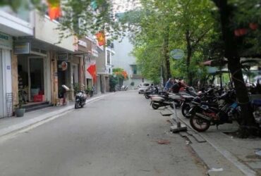 VŨ MIÊN TÂY HỒ DT 43M x7 TẦNG THANG MÁY 13,5 TỶ,VÀI BƯỚC RA HỒ