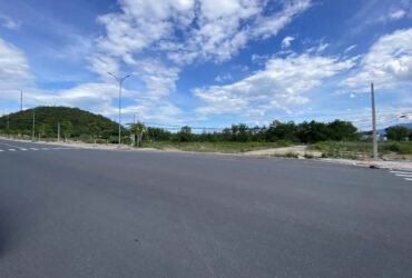 BÁN NHANH LÔ ĐẤT GIÁP KĐT SUNGROUP TRÊN TRỤC ĐƯỜNG 13m THÔNG TỪ PHONG CHÂU QUA KĐT SUN.