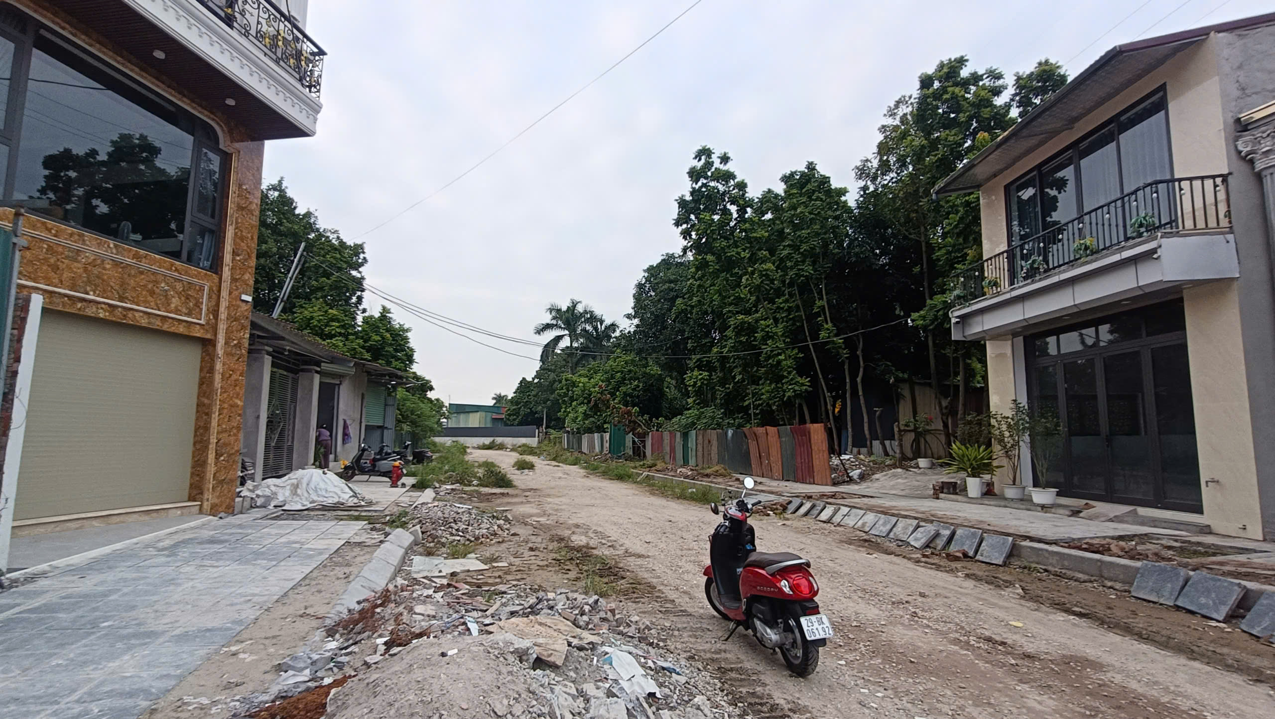 Bán đất Thượng Thanh Long Biên chỉ 3.2 tỷ 220m2