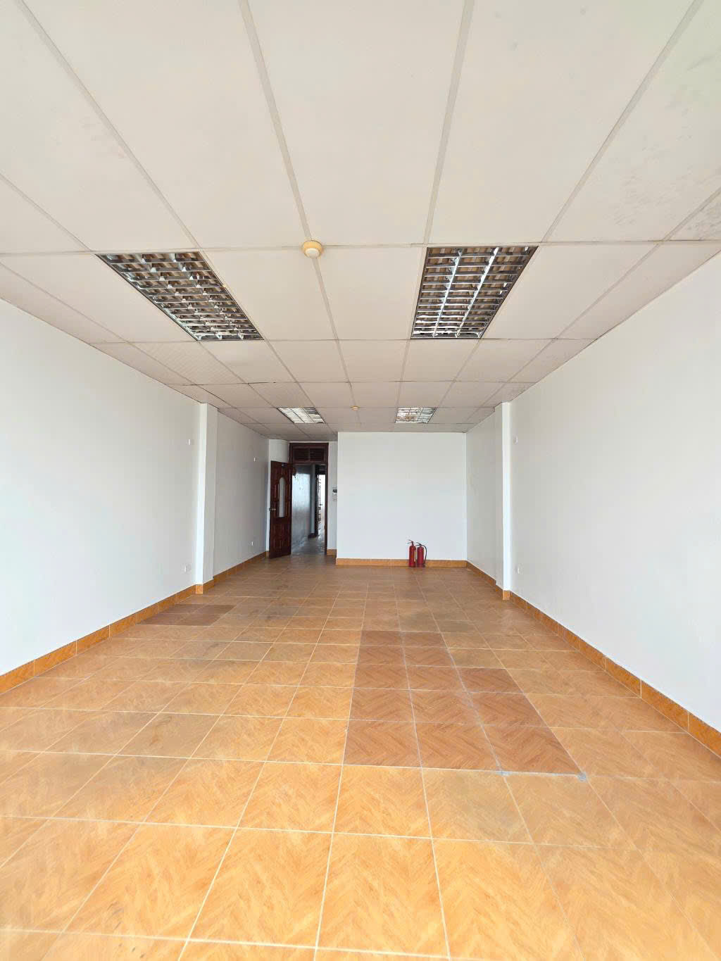 CỰC PHẨM  BA ĐÌNH – TÒA NHÀ 10 TẦNG – 2 MẶT THOÁNG – SỔ VUÔNG NỞ HẬU.