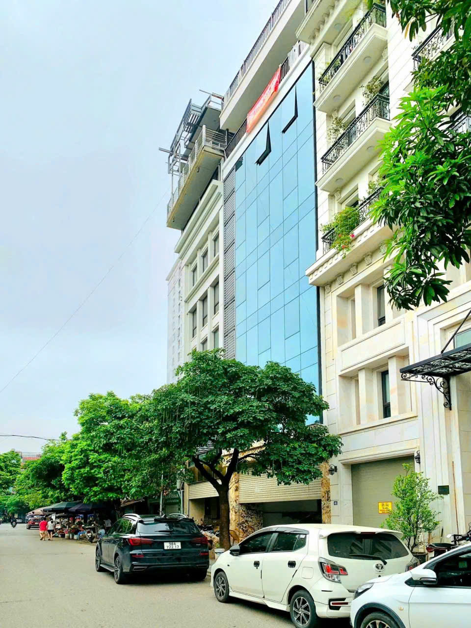 Siêu phẩm ! Xuân La Tây Hồ sát phố vỉ hè oto KD 250m full thổ cư 10T giá 168 tỷ TL.