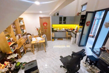 Nhà hẻm Nguyễn Thị Minh Khai – QUẬN 3 – 5 x 6 m – 4 Tầng – 5.5 tỷ