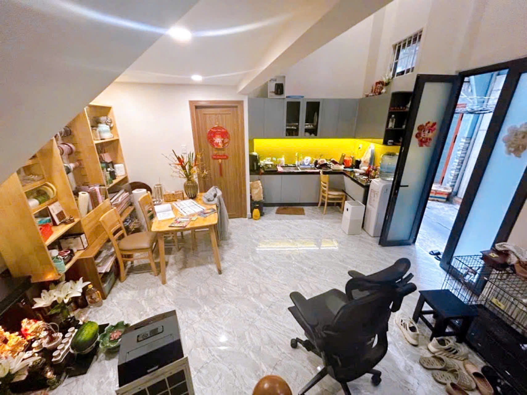 Nhà hẻm Nguyễn Thị Minh Khai – QUẬN 3 – 5 x 6 m – 4 Tầng – 5.5 tỷ