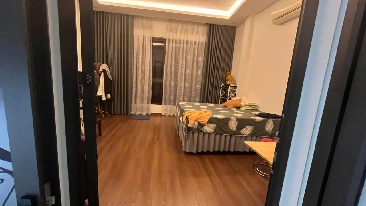 Bán Nhà Khương Thượng 30m2. 5 tầng. mặt tiền 4.5m. giá 11.5 Tỷ Đống Đa Hà Nội