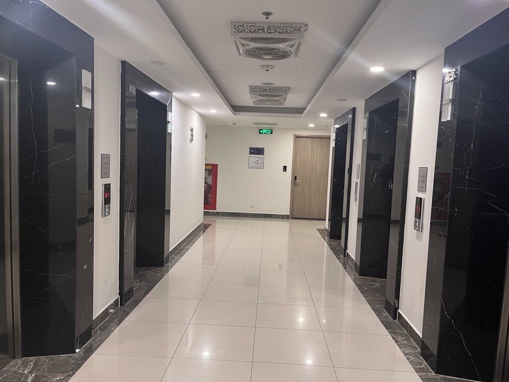 CĂN HỘ CC CAO CẤP – LÔ GÓC – Ô TÔ ĐỖ CHÂN TÒA NHÀ – TẶNG FULL NỘI THẤT_63M2 – 5,5 TỶ