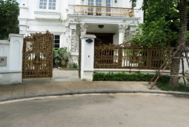 Biệt thự thượng lưu Vinhomes Riverside 206m x 4tầng, mặt tiền 15m, nội thất cao cấp, an ninh tuyệt đối