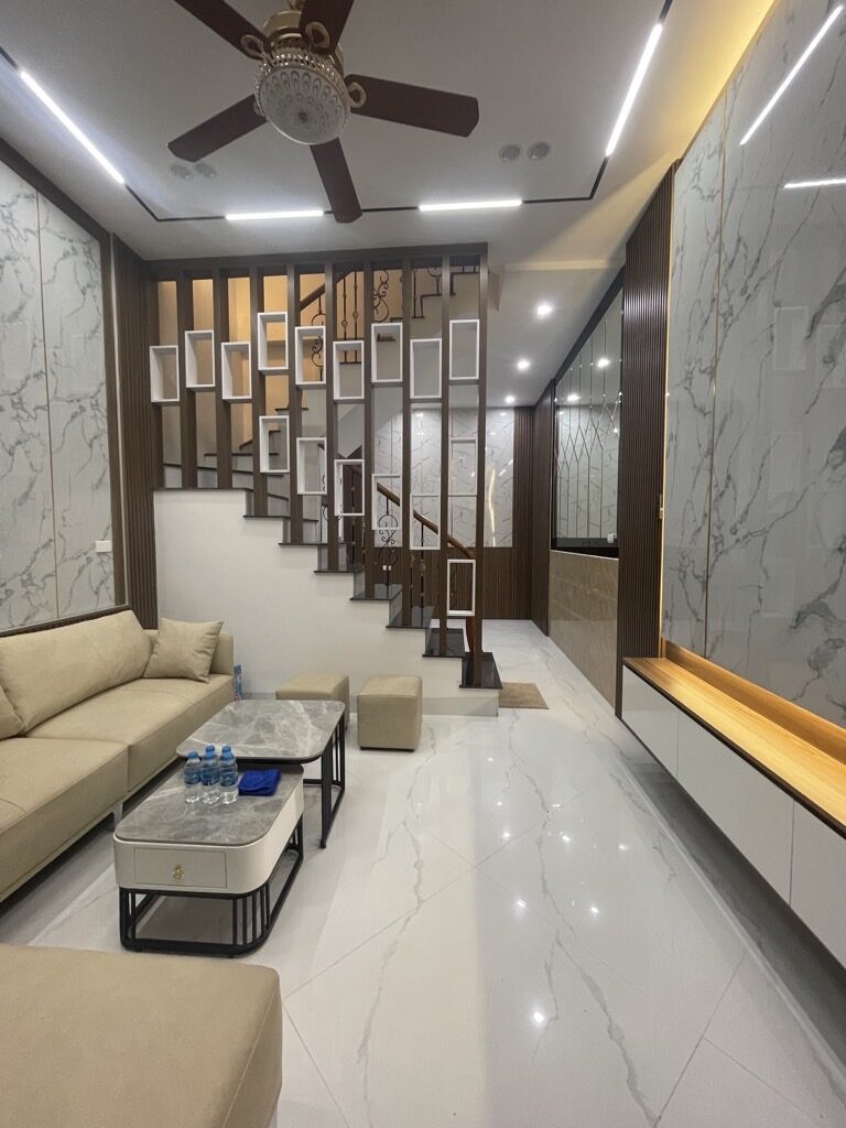 Trần Khát Chân – 40m – 5 Tầng – Giá 8,1 Tỷ