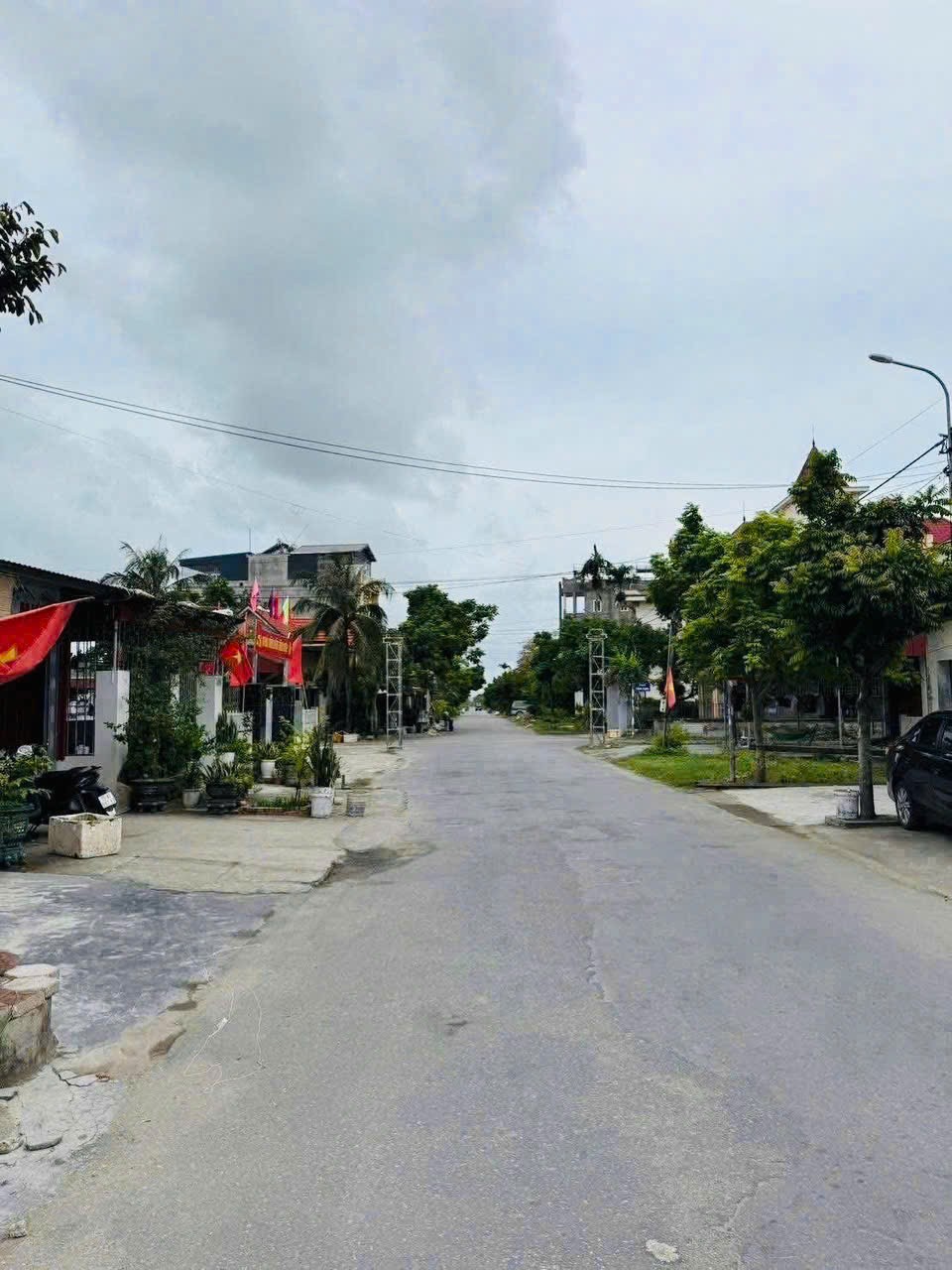 Mặt đường lớn Vũ Thị Ngọc Toàn – có sẵn nhà cho thuê – giá hiếm!  Giá 2.4xx tỷ  ZALO 0567 222 555