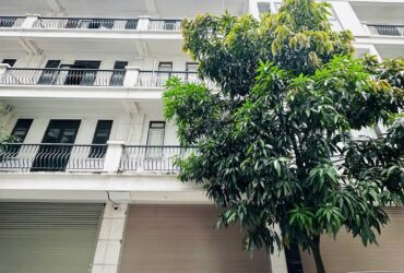 Bán nhà Phố Trần Hoà-58m*4,5tầng; ngõ thông ô tô đỗ cửa; gần trường, chợ- Giá 14,7 tỷ