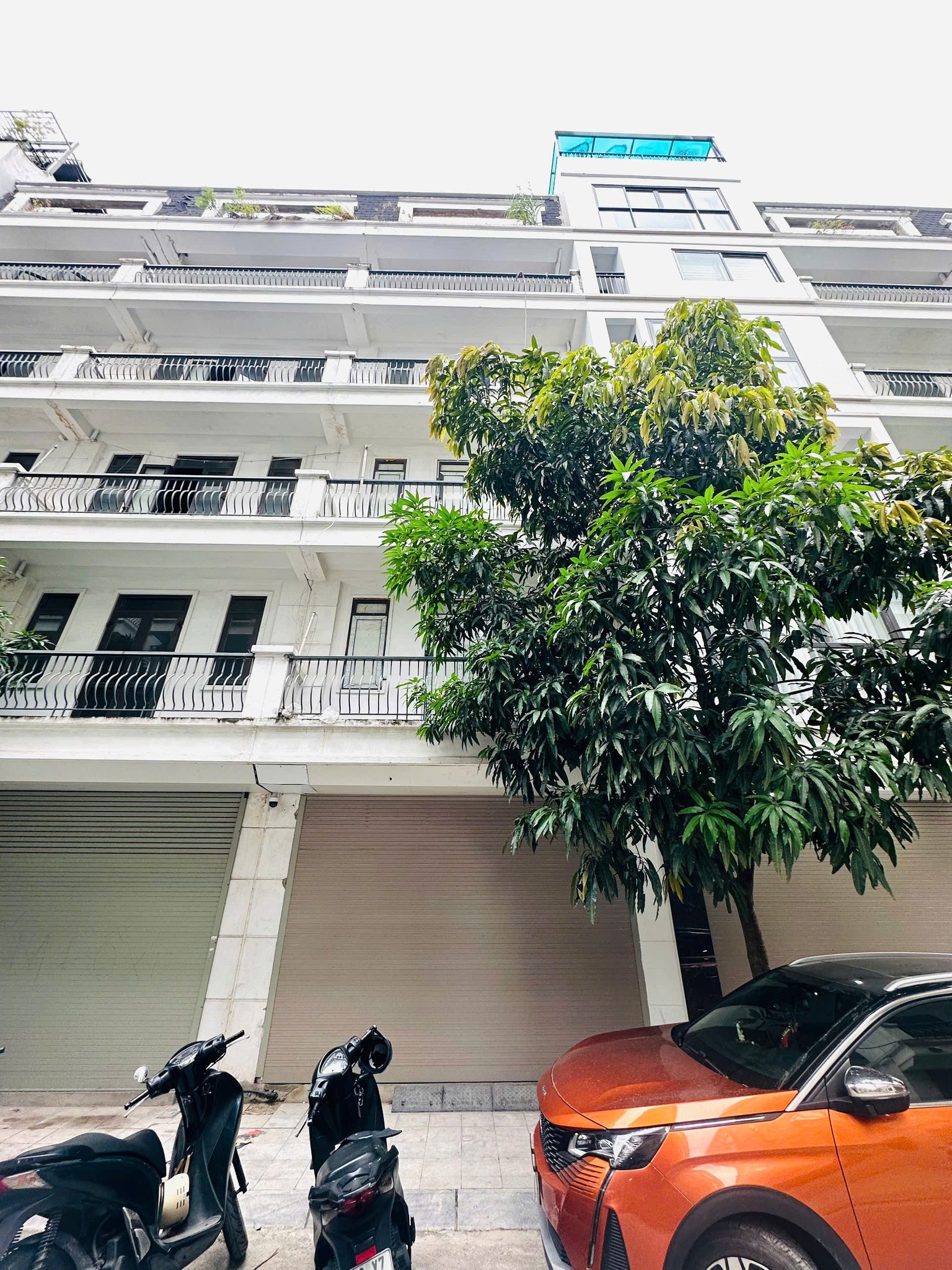 Bán nhà Phố Trần Hoà-58m*4,5tầng; ngõ thông ô tô đỗ cửa; gần trường, chợ- Giá 14,7 tỷ