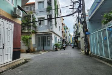 Nhà HXH Đường Huỳnh Văn Bánh Phường 13 Phú Nhuận Cũ.