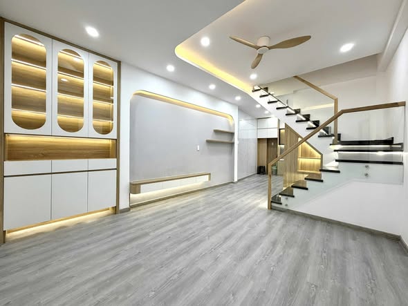 Nhà Đường Hoà Hưng Phường 13 Quận 10 Cũ.