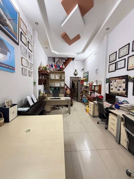 Nhà Đường Hoàng Văn Thụ Phường 4 Tân Bình  Cũ.