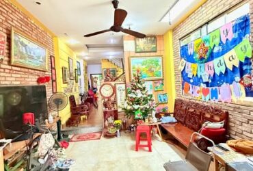 Nhà Mặt Tiền Đường Nhất Chi Mai Phường 13 Tân Bình Cũ.