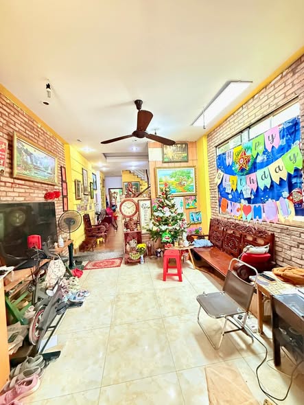 Nhà Mặt Tiền Đường Nhất Chi Mai Phường 13 Tân Bình Cũ.