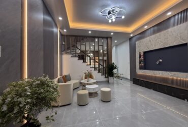 🏡 Đại La – 45m – 5 Tầng – Mặt Tiền 5m – Giá: 10.8 Tỷ