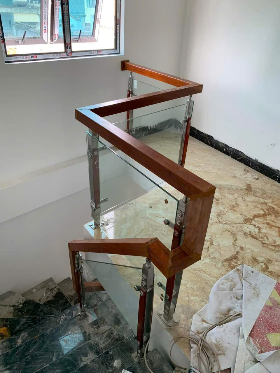 Tôi cho thuê nhà mới, hai đường đi, Võ Thị Sáu, 107m2x 5T vỉa hè 31 Tr