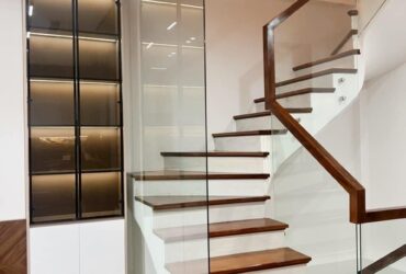 Tôi cho thuê nhà mới, hai cửa đi ,vỉa hè, 117m2- 5T, Chùa Láng_45 Tr