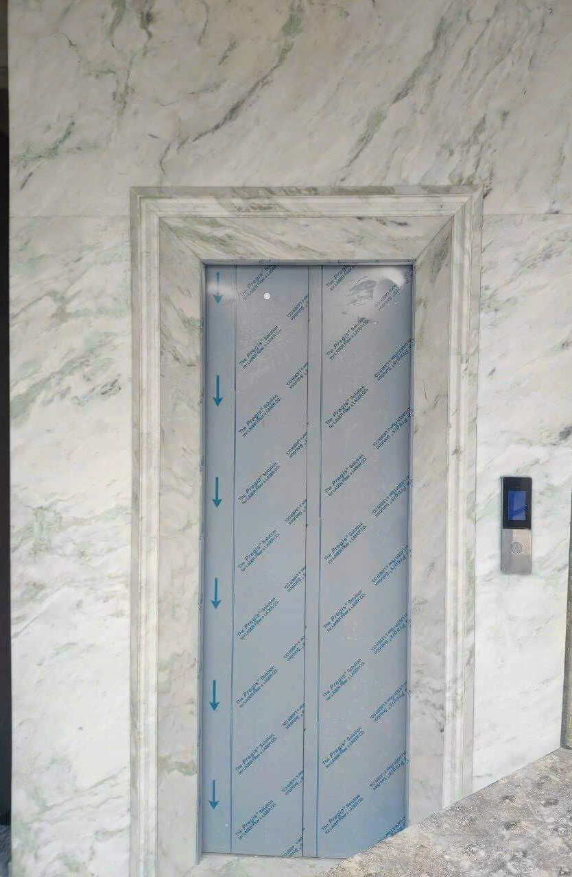 Tôi chủ nhà cho thuê Nhà căn góc, 109m2_ 4T; vỉa hè, Thái Thịnh-35 Tr