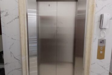 Cho thuê nhà, Thang máy, PCCC, Vỉa hè, 98m2- 4T, P. Hoàng Cầu_30 Tr