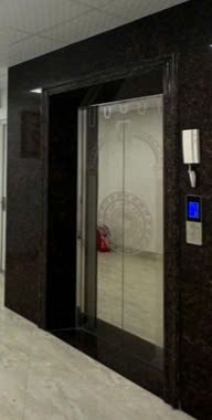 Tôi cho thuê nhà mới, căn góc, 98m2_ 5T; vỉa hè, Hoàng Quốc Việt-29 Tr