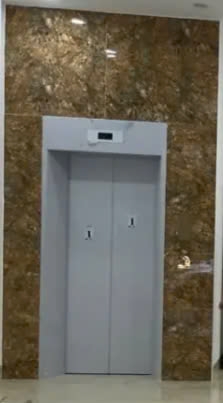 Tôi cho thuê nhà lô góc, mới ,vỉa hè, 119m2- 5T, Nguyễn Thị Định_43 Tr