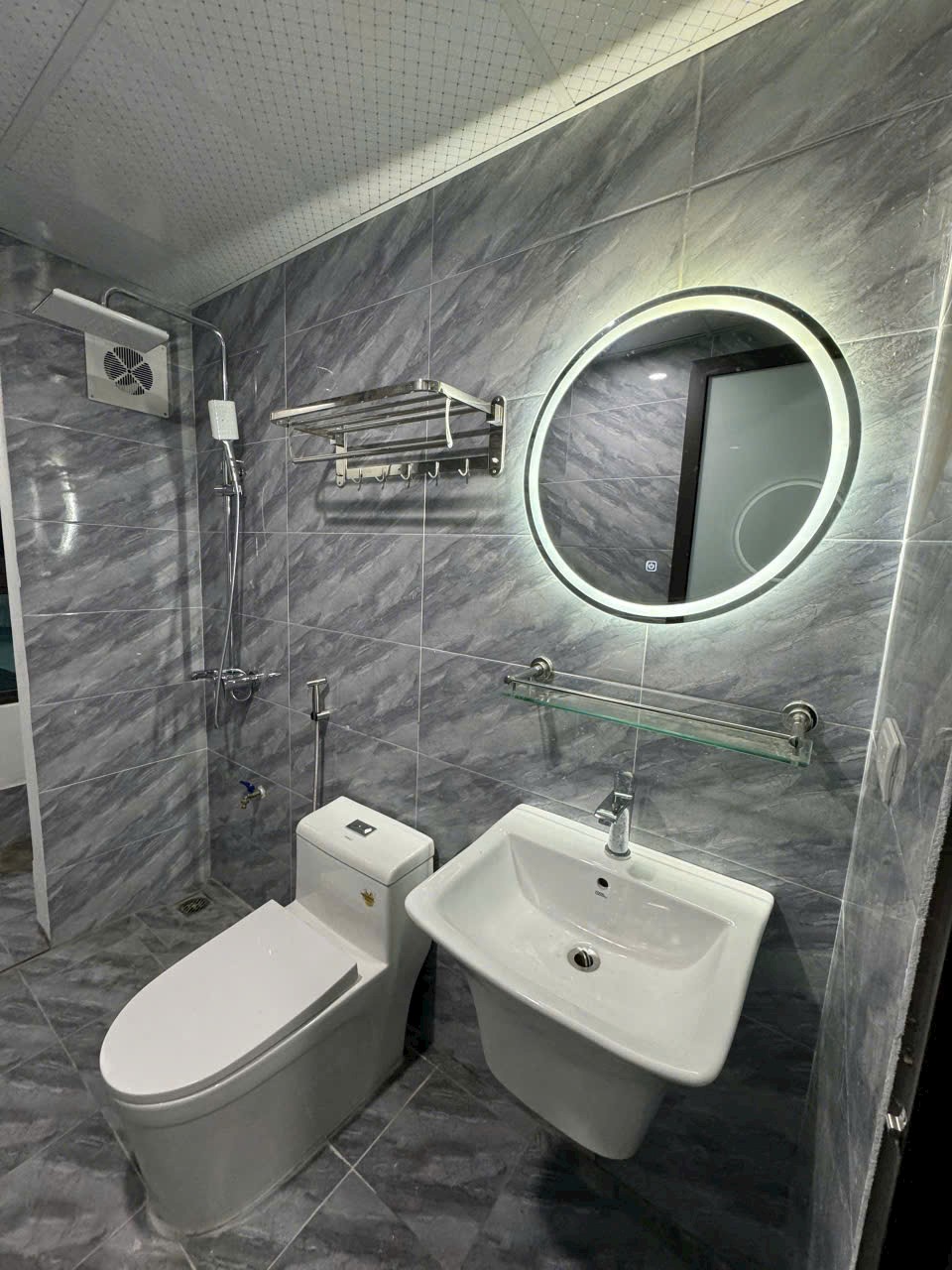 Cho thuê Nhà VP, Nhà Hàng, KD, thang máy, 117m2- 4T, Chùa Láng_47 Tr