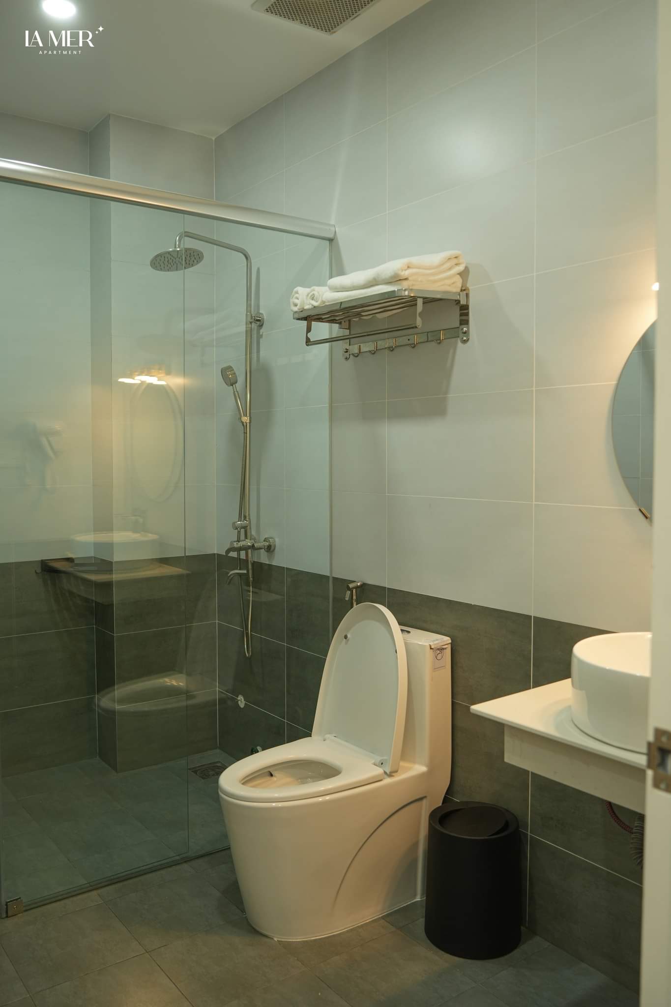 Cho thuê Nhà KD, VP, Nhà Hàng, 98m2_ 5T; vỉa hè, Trần Nhân Tông-31 Tr