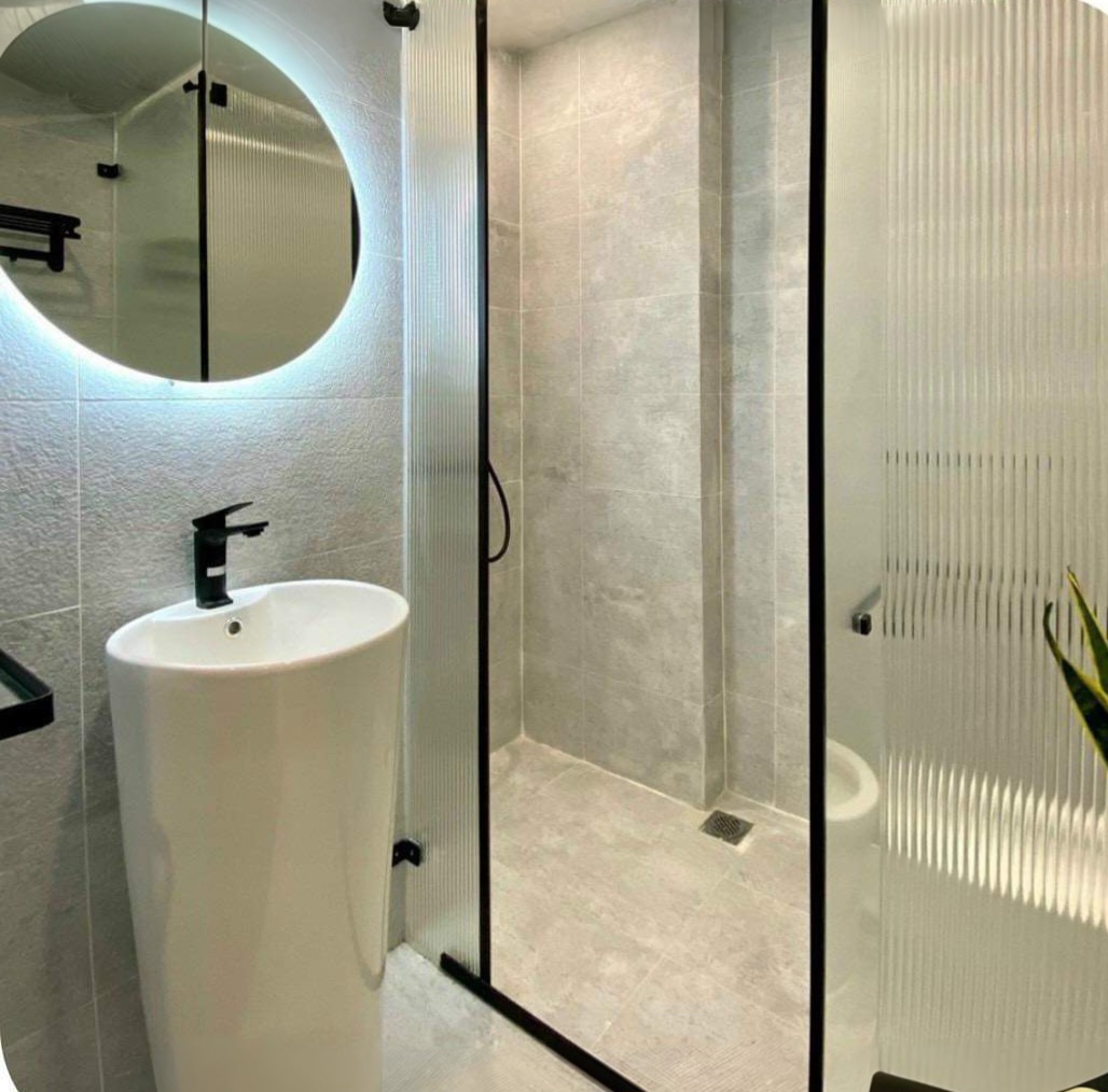 Nhà tôi cho thuê nhà mới, lô góc, 103m2_ 4T; vỉa hè, Lạc Trung-28 Tr