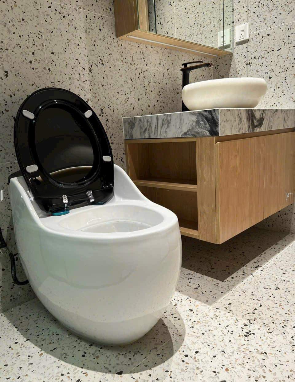 Tôi cho thuê Nhà căn góc, mới ,vỉa hè, 119m2- 4T, Trần Nhân Tông_45 Tr