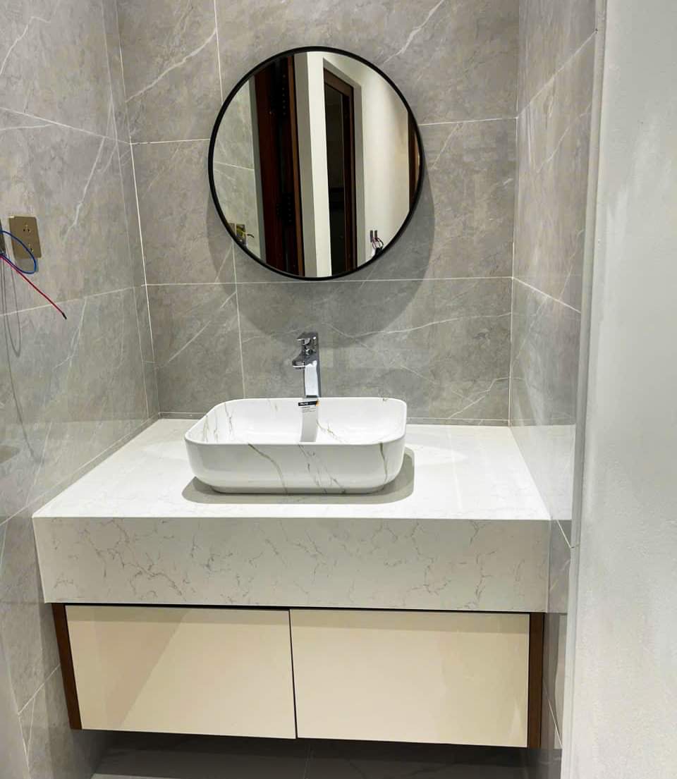 Mình cho thuê nhà mới, căn góc, 111m2_ 5T; vỉa hè, Tôn Đức Thắng-34 Tr