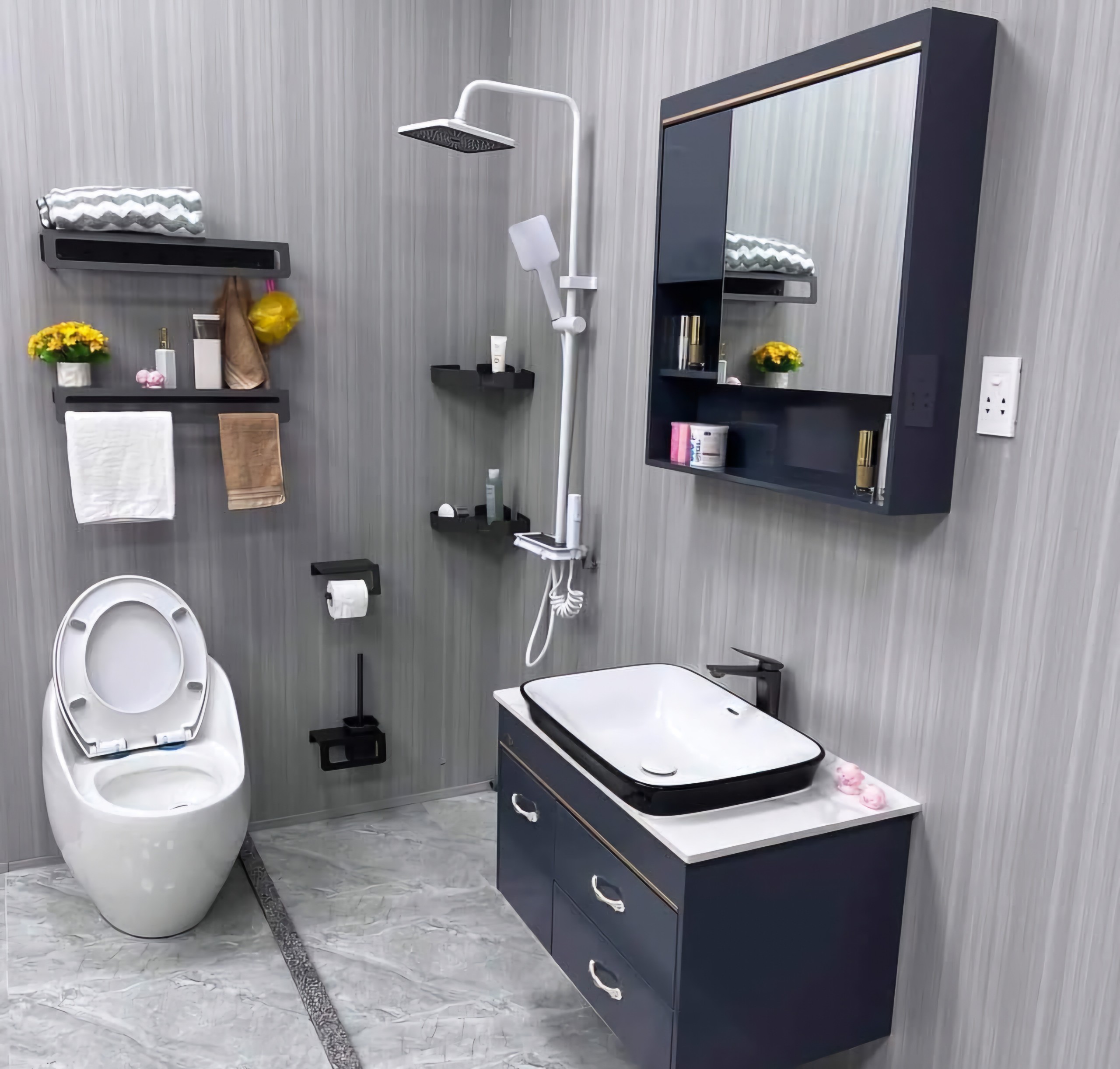 Cho thuê nhà mới, căn góc, Thái Hà, thang máy; vỉa hè 95m2* 5T- 32 Tr