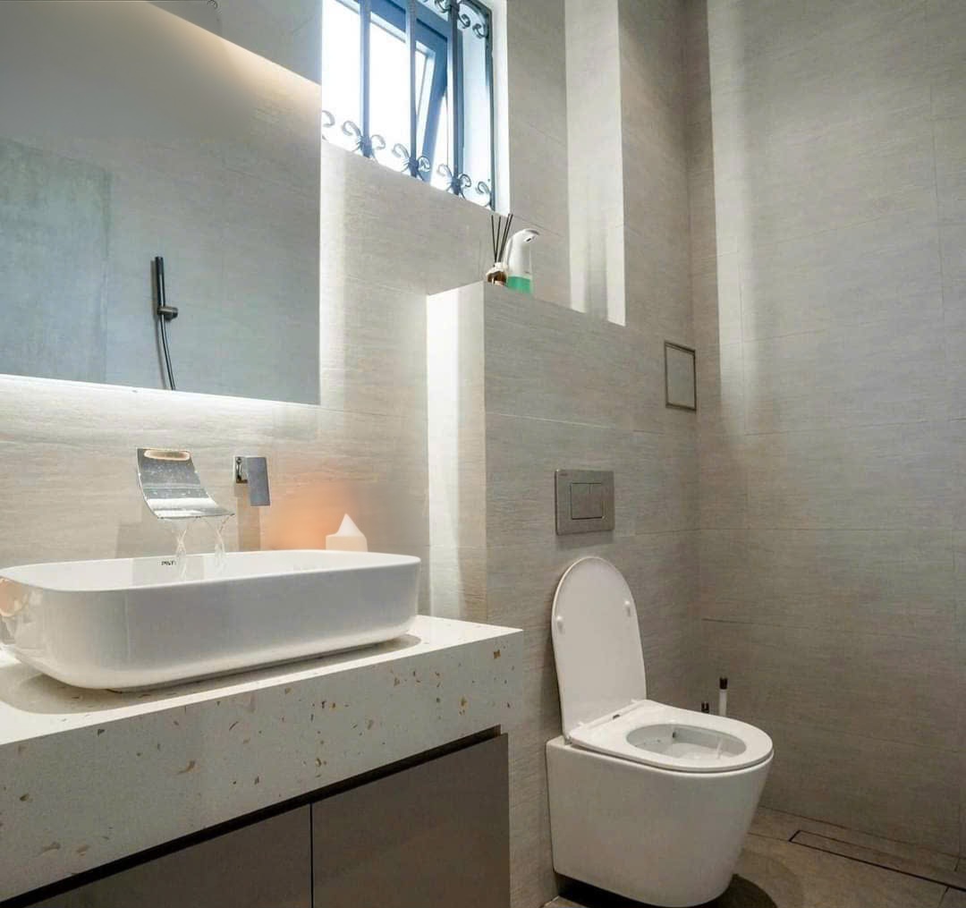 Cho thuê nhà mới, căn góc, Mai Hắc Đế, thang máy; vỉa hè 95m2* 5T- 32 Tr