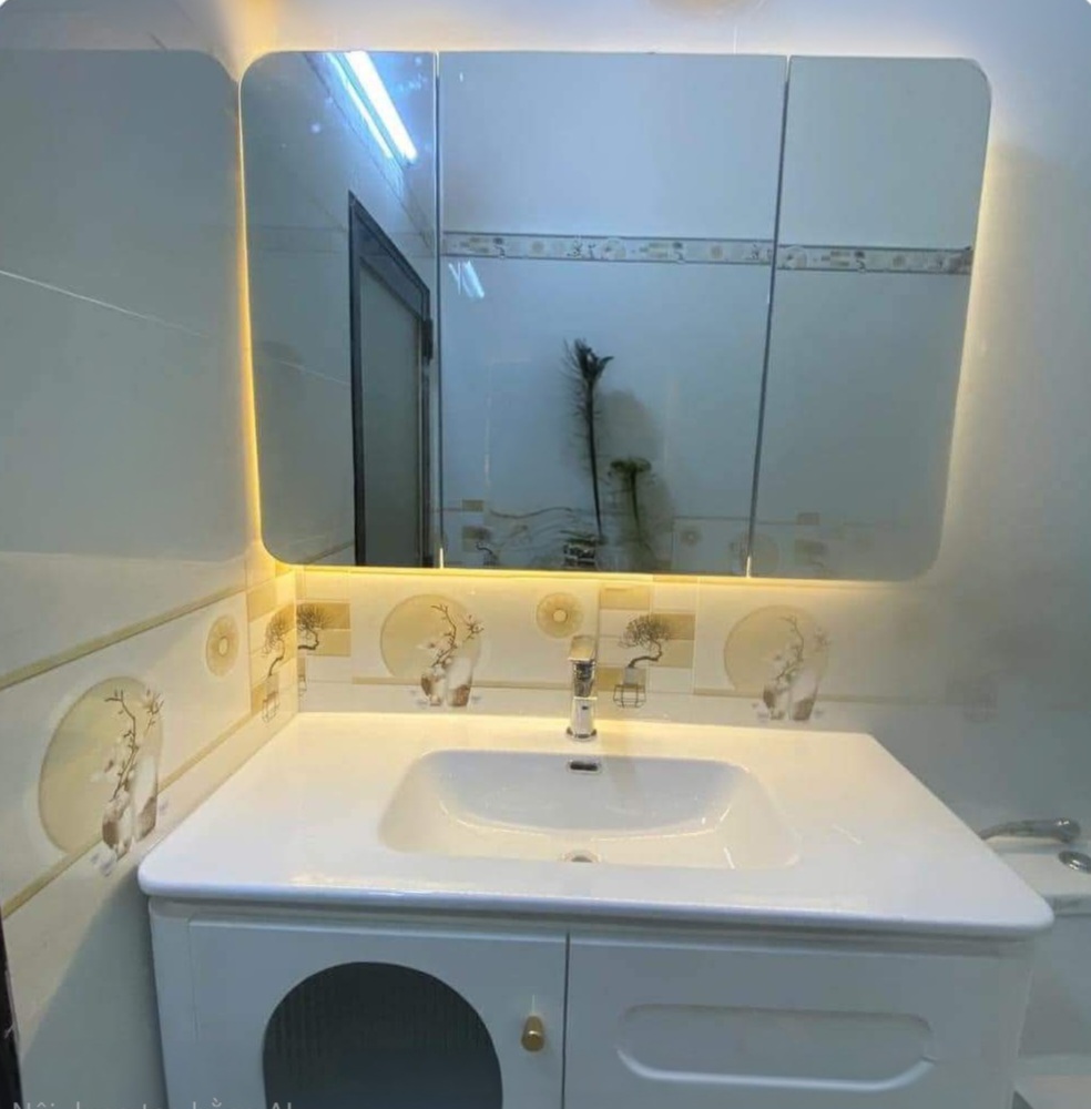 Nhà tôi cho thuê Nhà căn góc, mới, 118m2_ 4T; vỉa hè, Đội Cấn-44 Tr