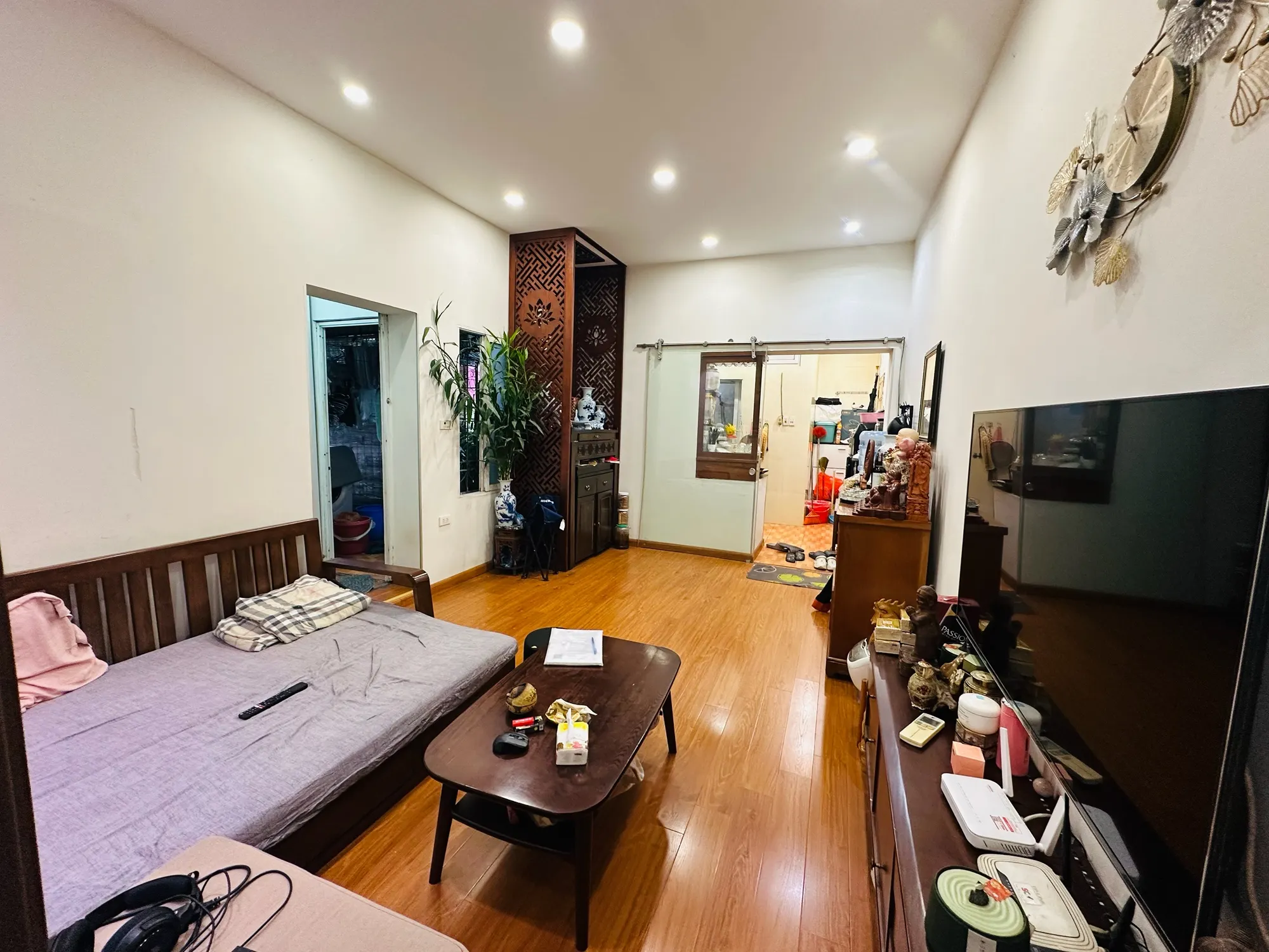 Bán Căn Tập Thể Tây Sơn 42/56m2. tầng 5. giá 4.35 Tỷ Đống Đa Hà