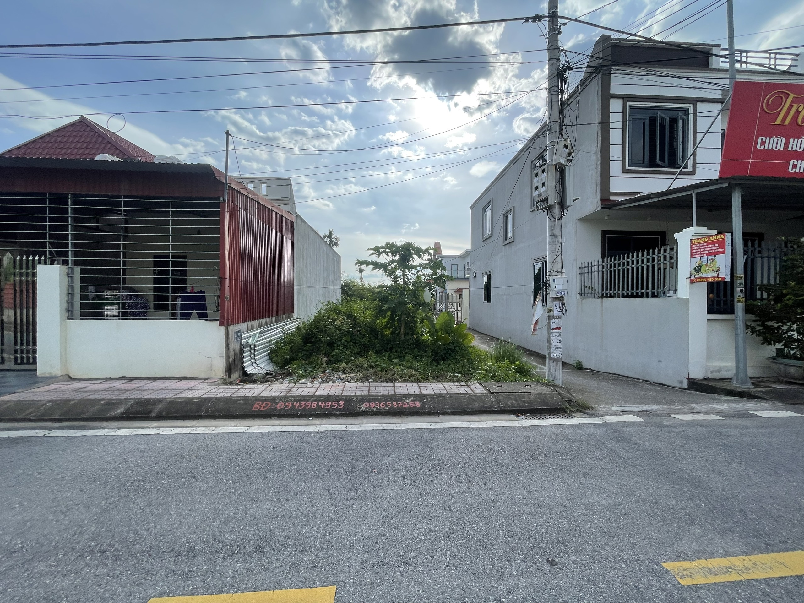 Lô góc Trà Phương – 2 mặt tiền cực đẹp – Giá hiếm 2x triệu/m²  ZALO 0567 222 555