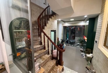 Bán Nhà Nguyễn Lương Bằng 45m2. 6 tầng. mặt tiền 3.2m. giá 12.3 tỷ Đống Đa Hà Nội