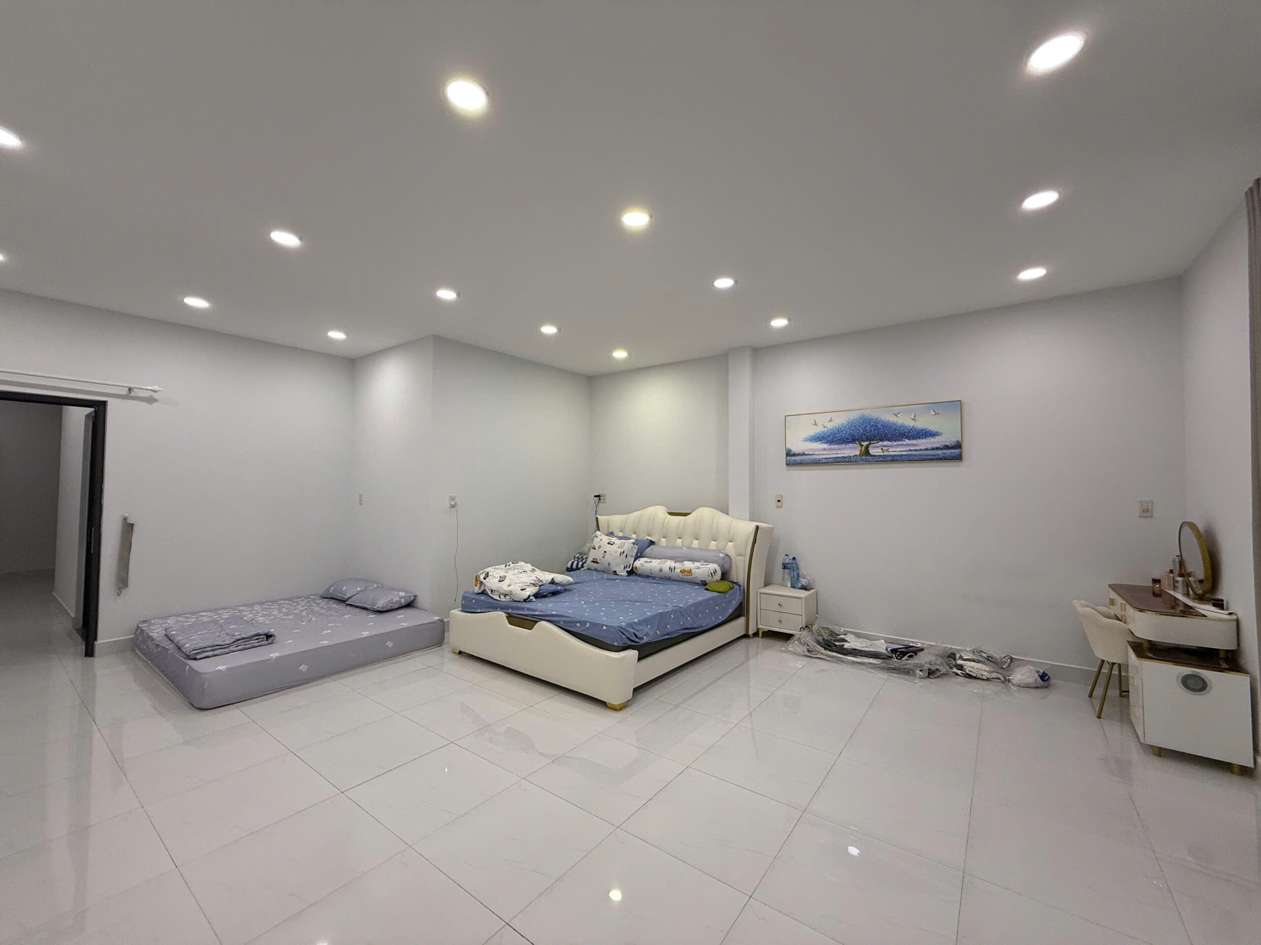 Nhà 3 Tầng Đẹp Gần Biển Trần Quang Diệu – Full Nội Thất Cao Cấp, Chỉ 60tr/m²!