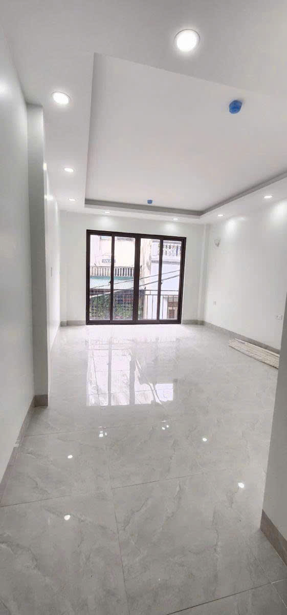 Cần bán gấp nhà Văn Miếu 46m 6 tầng, thang máy, gần ô tô hơn 12 tỷ