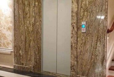 Cho thuê nhà hai cửa đi, mới, thang máy, 100m2_ 4T; vỉa hè, Lò Đúc-32 Tr