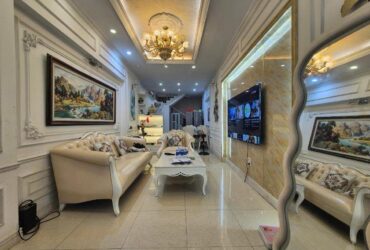 Bán nhà Phố Định Công-46m*4,5tầng; ngõ thông ô tô; gần trường, chợ- Giá 13,2 tỷ