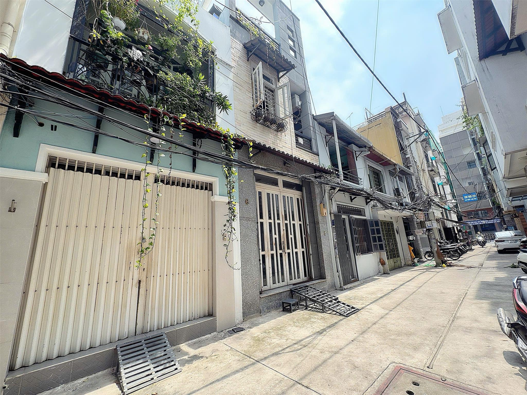 CHÍNH CHỦ BÁN NHÀ MẶT TIỀN XE HƠI NGỦ TRONG NHÀ ĐƯỜNG NGUYỄN BỈNH KHIÊM, ĐAKAO, QUẬN 1 – GIANG GIANG:09001611116