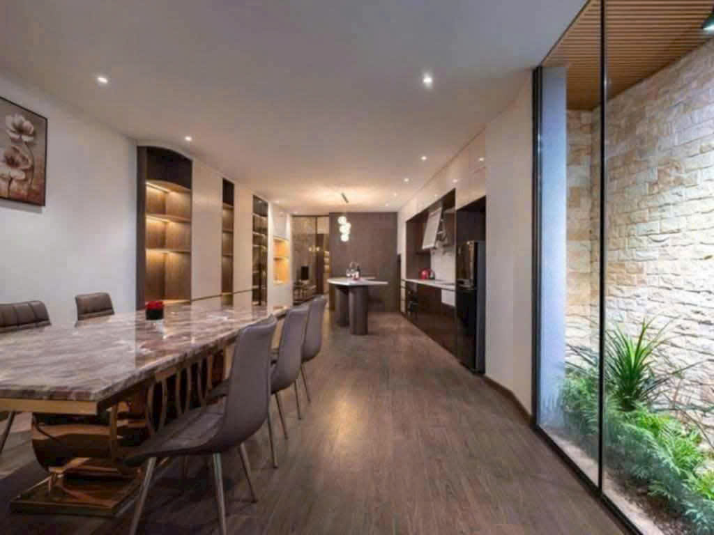 BIỆT THỰ VIP Tp Giao Lưu Từ Liêm gần hồ đẳng cấp nhỉnh 84ty 212m x 3t.