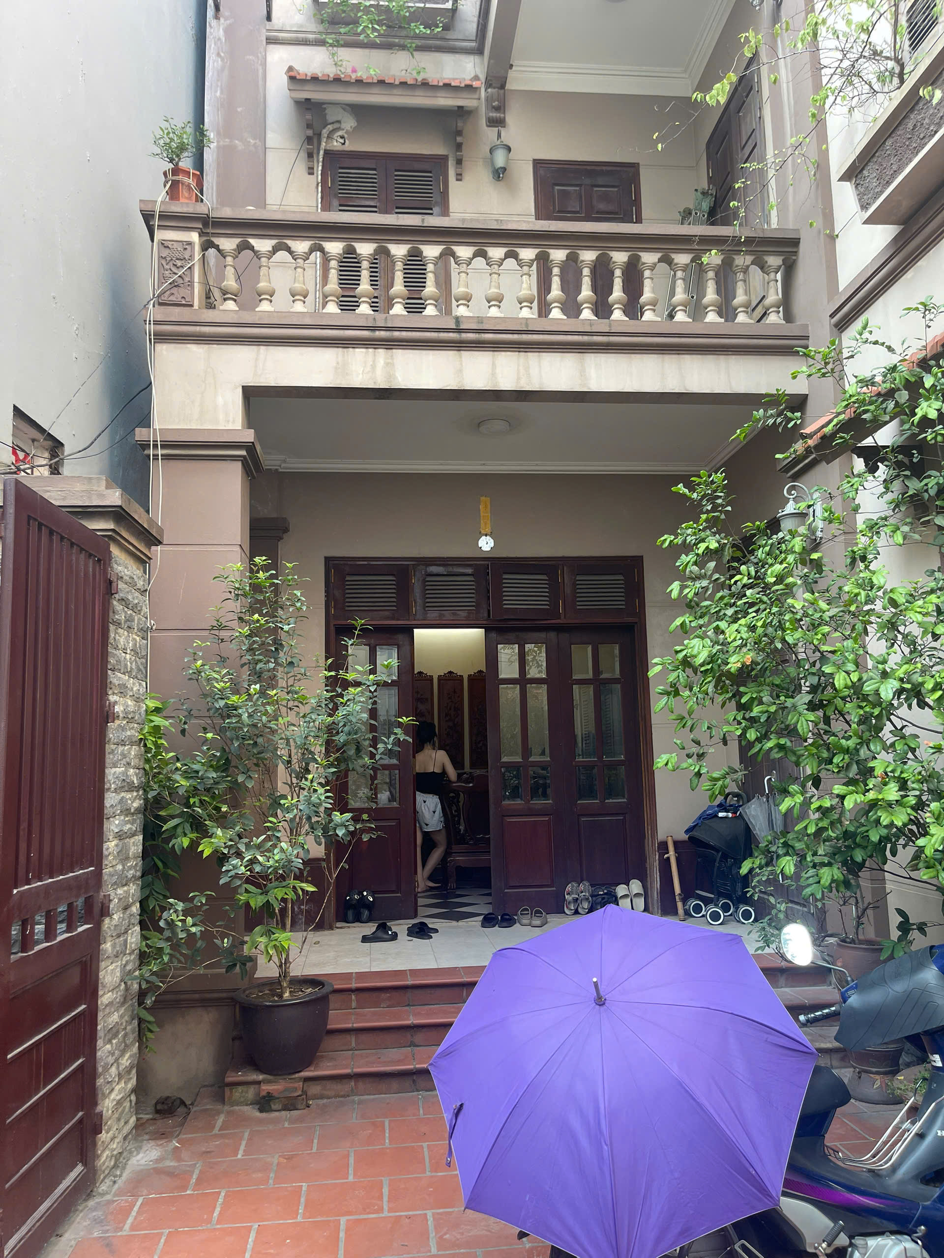 04.11.25. Bán biệt thự trung tâm Hà Đông, dt đất 130m2, gara ô tô trong sần, ngoài cửa 24/24, giá chỉ hơn 20 tỷ