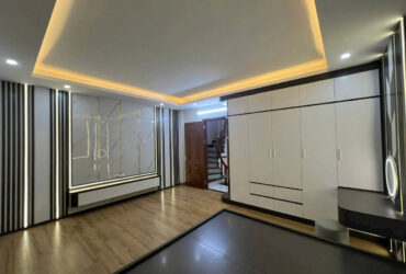 Tựu Liệt, Hoàng Liệt, hàng xóm Linh Đàm