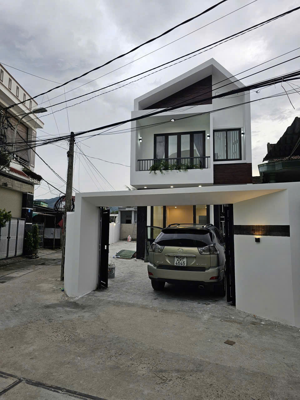 BÁN NHÀ VƯỜN LÔ GÓC 2 MẶT TIỀN NGAY THỊ TRẤN DIÊN KHÁNH