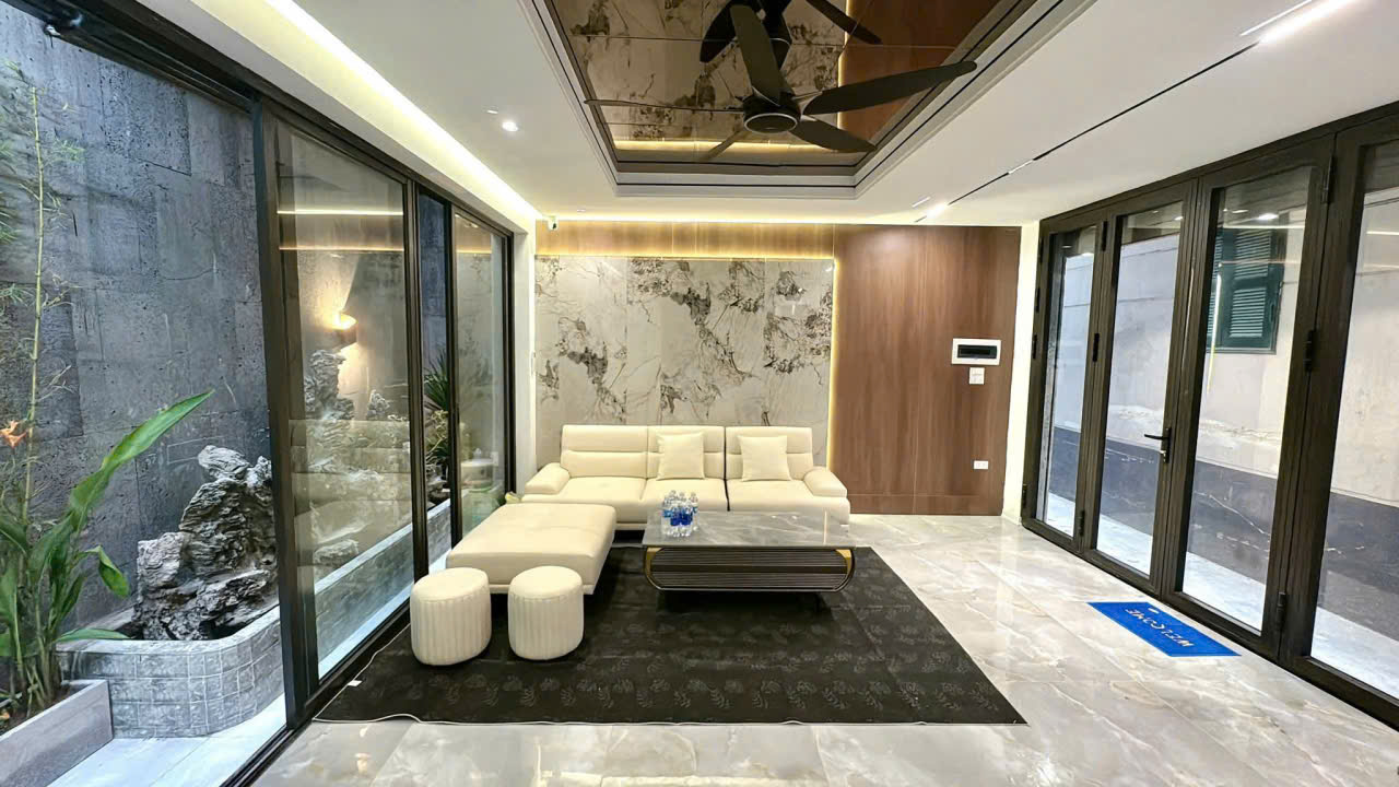 Bán nhà chính chủ Hoàng Văn Thái Thanh Xuân gần phố ngõ thông thang máy50m x6t nhỉnh 15t