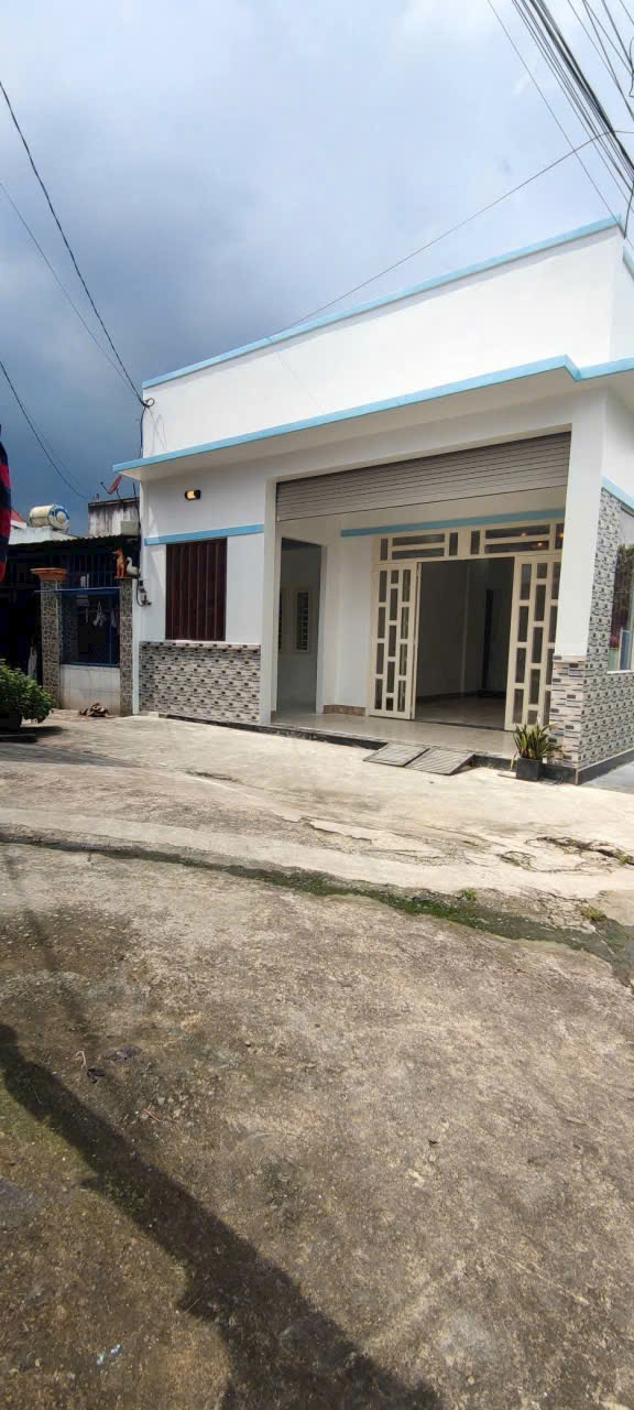 Bán nhà P.Biên Hòa 112m2,LÔ GÓC 2 mặt thoáng,SHR đường ô tô,gần Cầu Hang